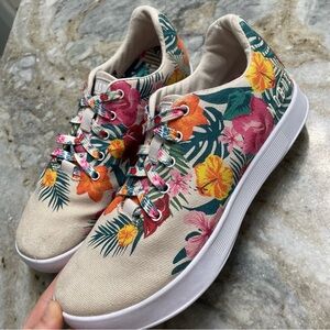 NOBULL tropical canvas trainer Men 7 Women 8.5